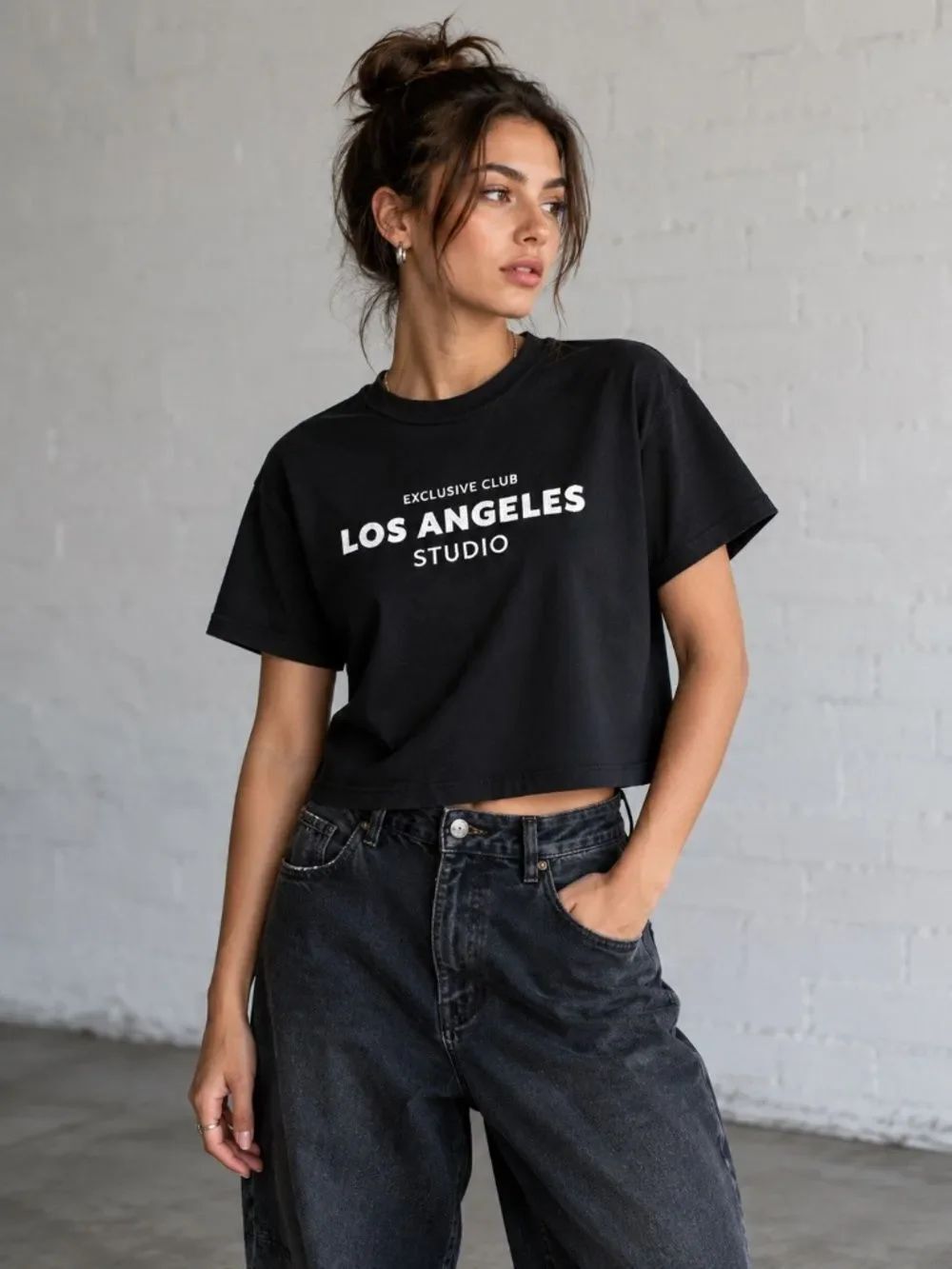 WXYZ Los Angeles Studio Cropped Graphic Tee Small Black Cotton Y2K Streetwear
